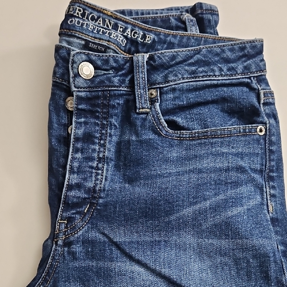 American Eagle Outfitters Women's Dark Blue Straight Jeans